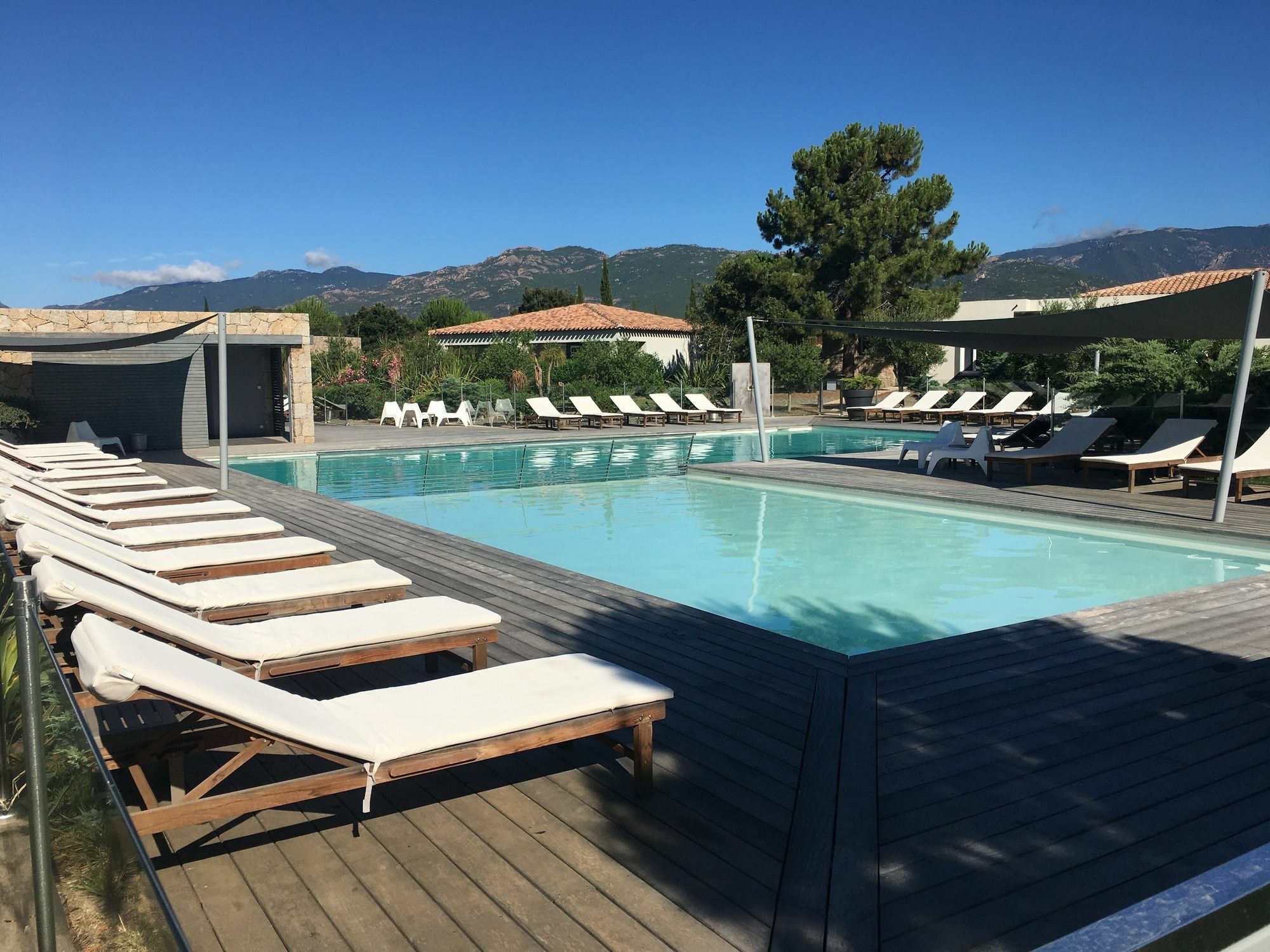 Residence Pierre & Vacances Premium Les Villas De Porto-Vecchio Exterior photo